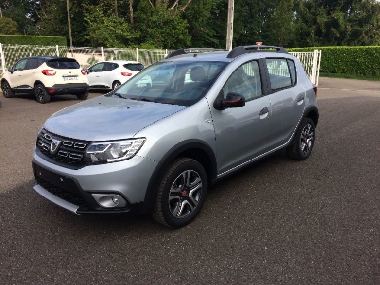 DACIA SANDERO Stepway SL2019 TCE 90 photo DACIA SANDERO Stepway SL2019 TCE 90
