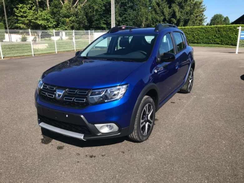 DACIA SANDERO STEPWAY TCE 100 15 ANS photo DACIA SANDERO STEPWAY TCE 100 15 ANS