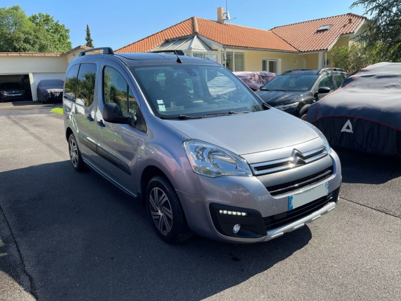 CITROEN BERLINGO BHDI 100CH GRIP CONTROL + TOIT ZENITH photo CITROEN BERLINGO BHDI 100CH GRIP CONTROL + TOIT ZENITH