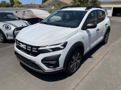 Photo DACIA SANDERO STEPWAY ESSENTIAL + MEDIA DISPLAY + RADAR TCE 90CH GSR2